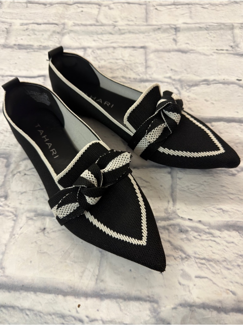 Tahari Black and White Florentia Vegan Textile Heels, sz 7.5